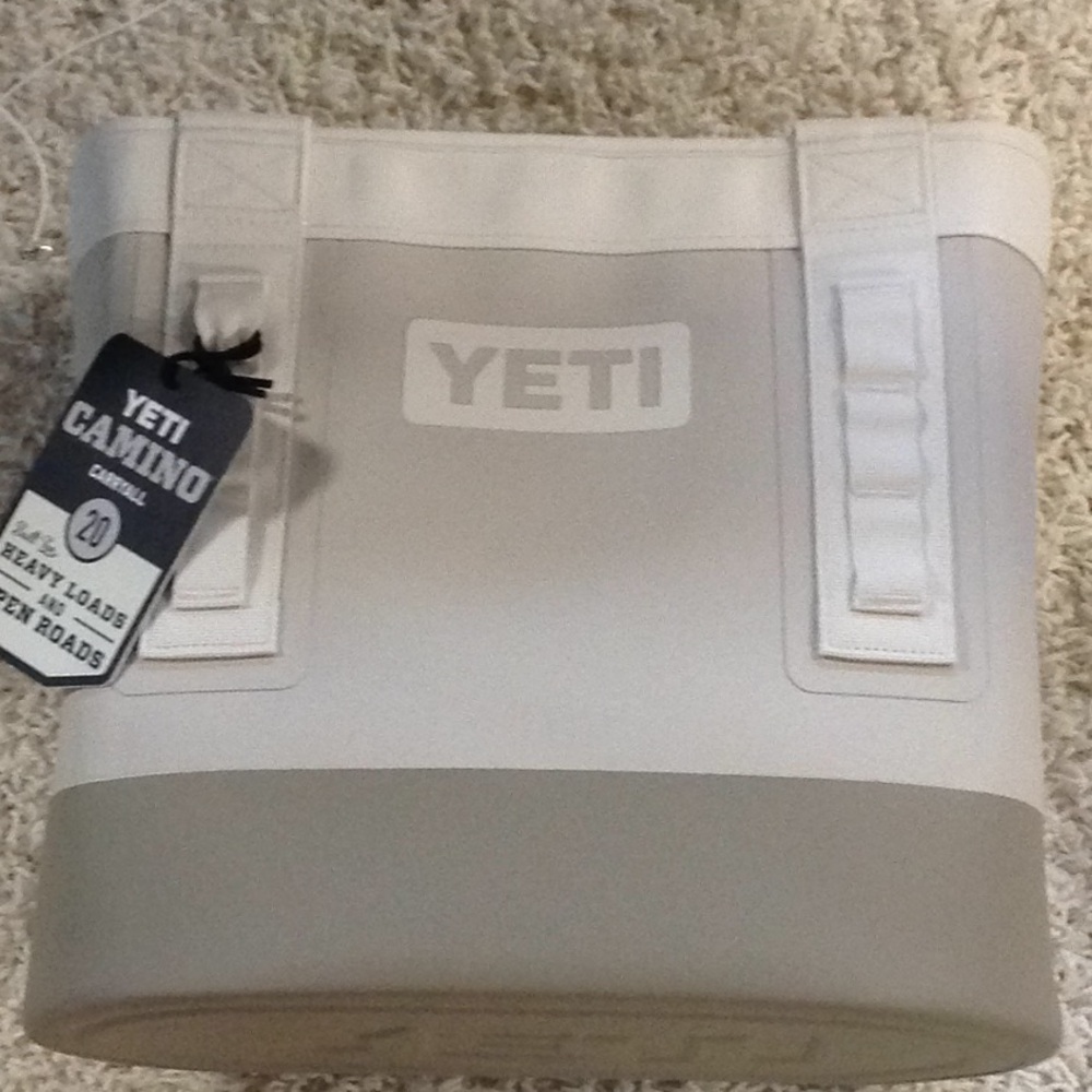 Yeti Camino carryall 20-NEW